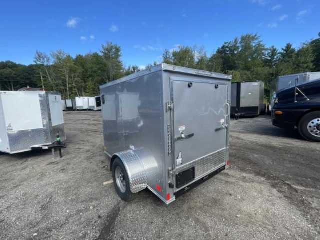 5 x 8 enclosed cargo trailer