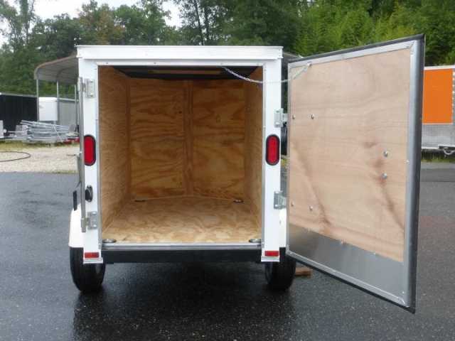 6 x 4 enclosed trailer