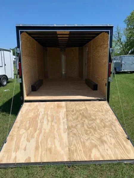 8.5x12 enclosed trailer ramp door open