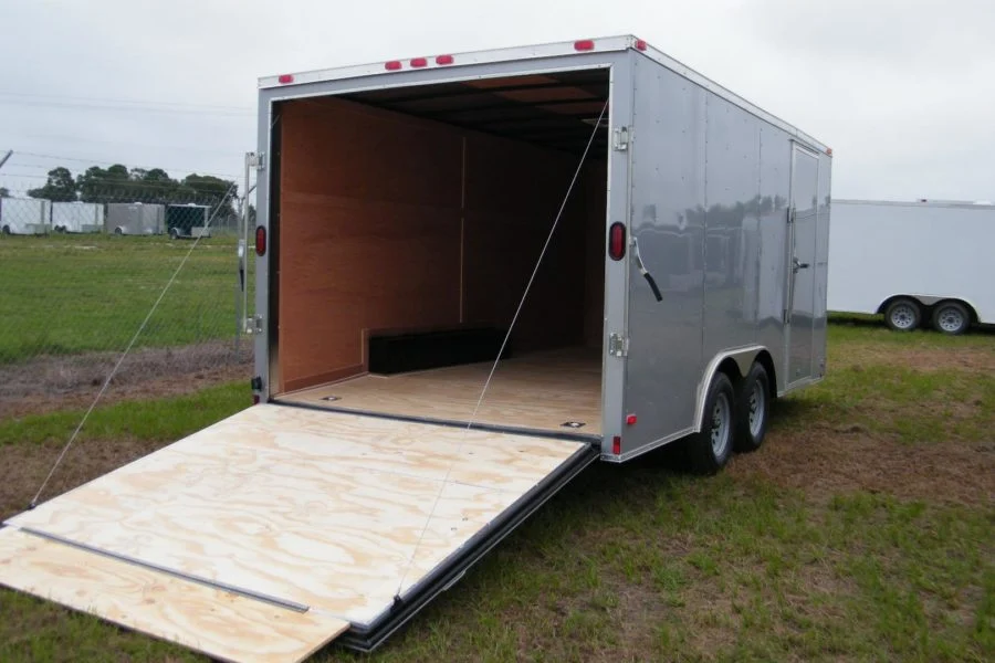 8.5x14 enclosed tandem axle trailer rear ramp door open